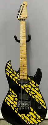 Godin Guitars - Derry Grehan Signature Electric Guitar with Case - Tread 1 2